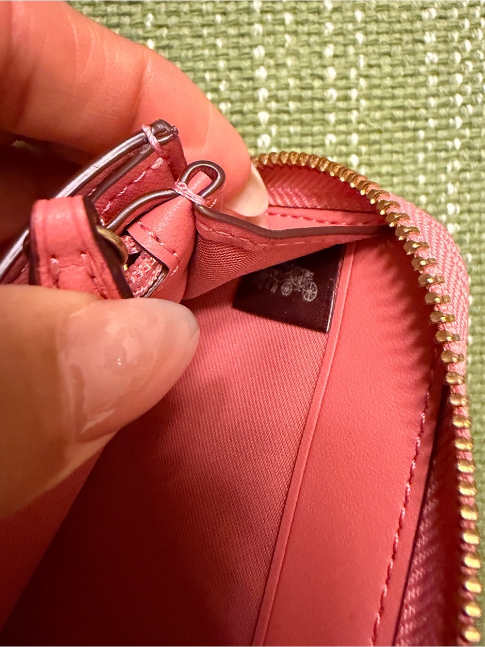 BAPE X Coach LIMITED EDITION Pink Zip-Around Signature Wallet - Picture 4 of 6